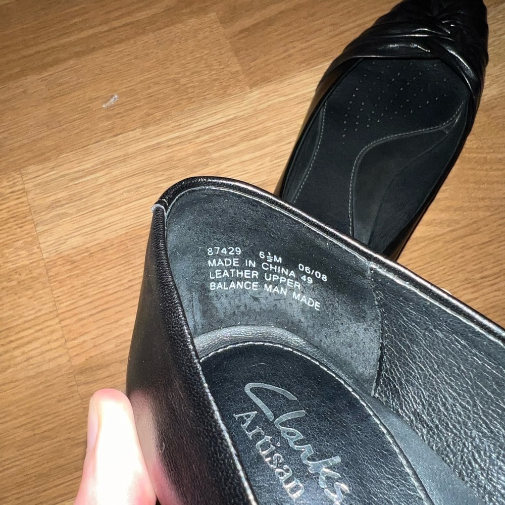 Clarks Artisan Black Twist Leather Ballet Flats - Picture 5 of 6